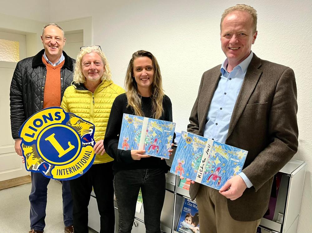 Adventskalenderübnergabe